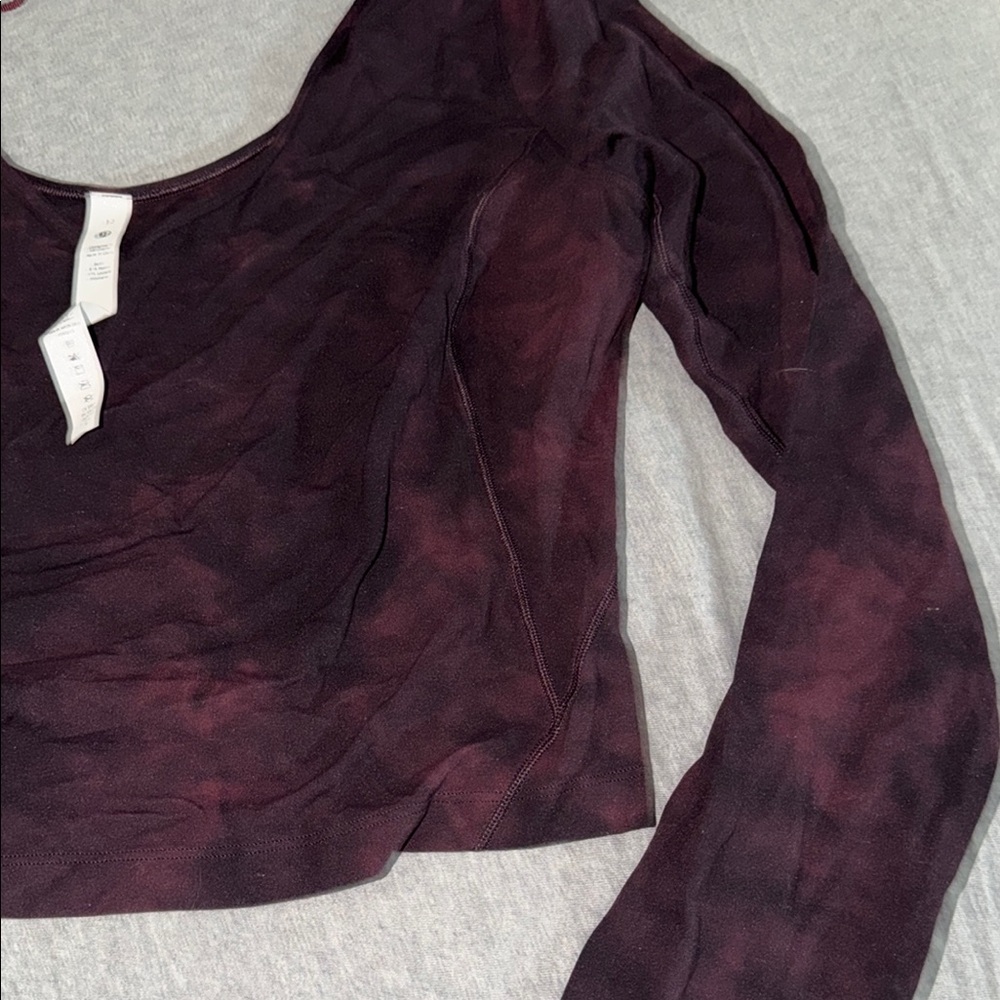 Lululemon- Tie-dye Burgundy Women's Top - Picture 4 of 5